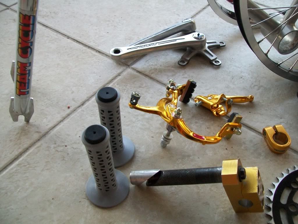 mongoose bike handlebar adjustment