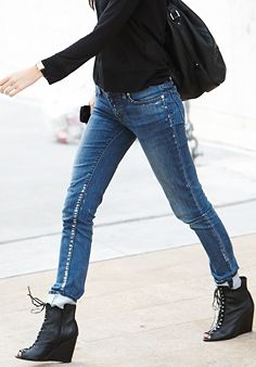 Ways to Wear Your Favorite Jeans