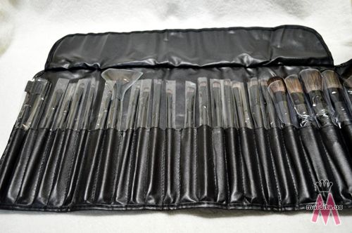 Romwe's 24-pcs Makeup Brush Set