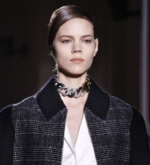 Choker: Yves Saint Laurent