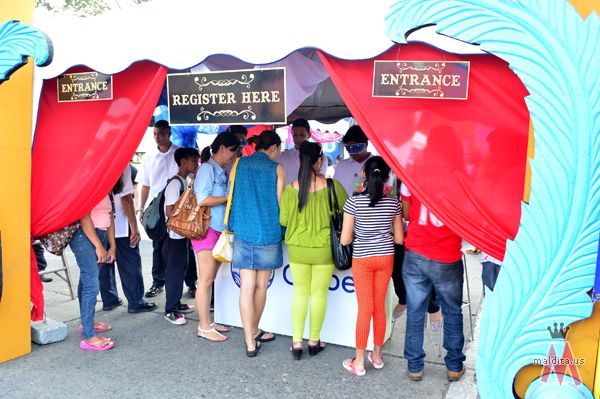 Globe Mobility Store-On-The-Go At The Masskara Festival