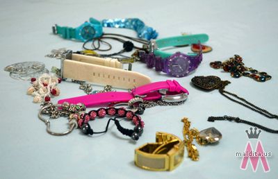 Review: Little Black Dress Hanging Jewelry Organizer