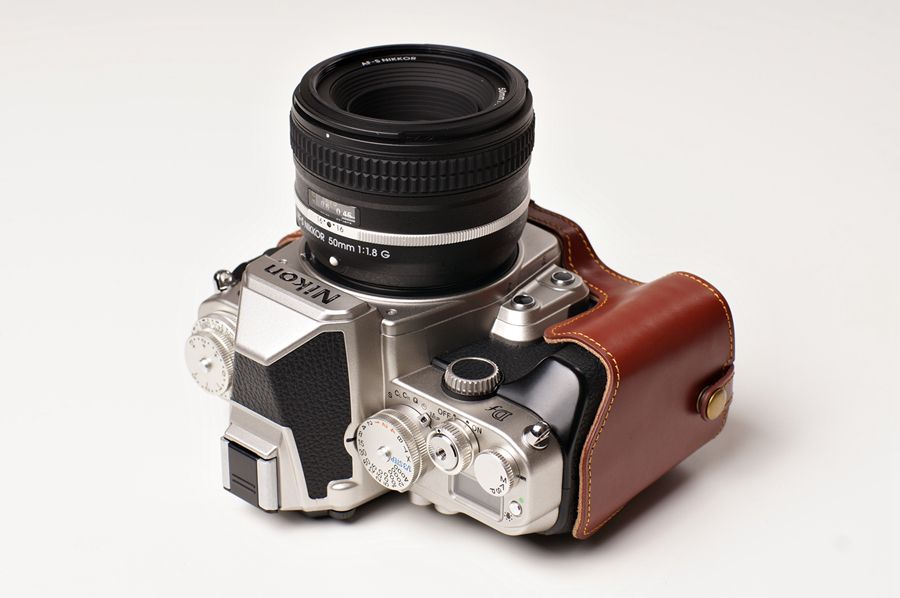 Genuine real Leather Full Camera Case bag for Nikon DF 50mm lens Bottom