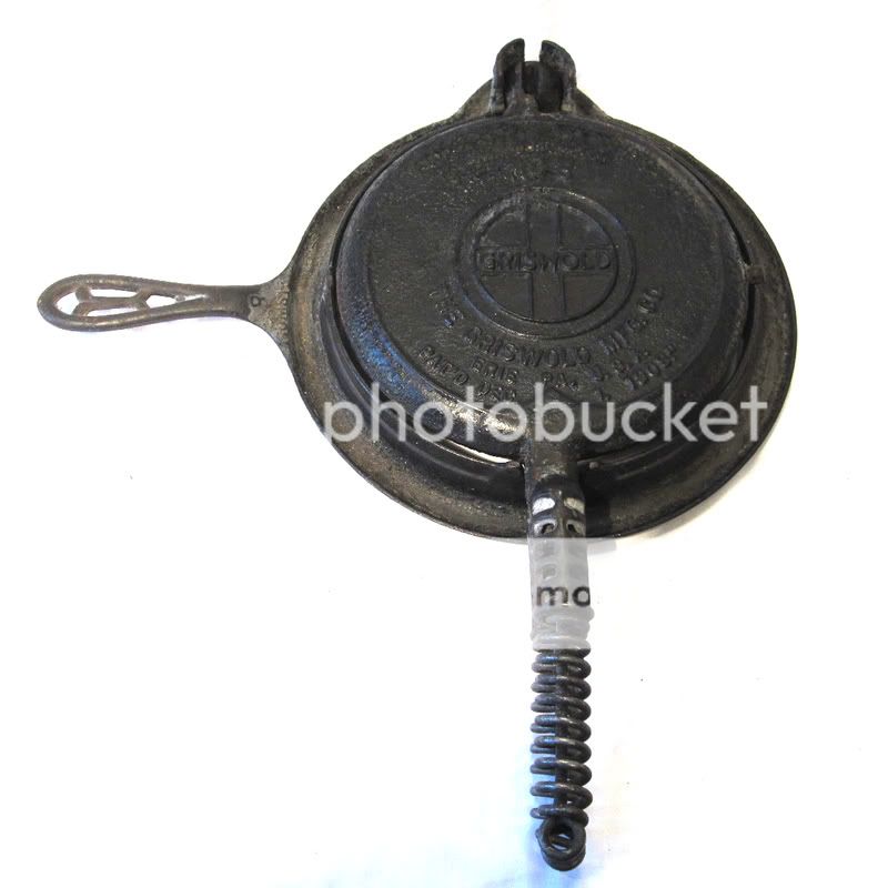   Griswold Cast Iron waffle iron no. 8 Cast iron waffle maker  